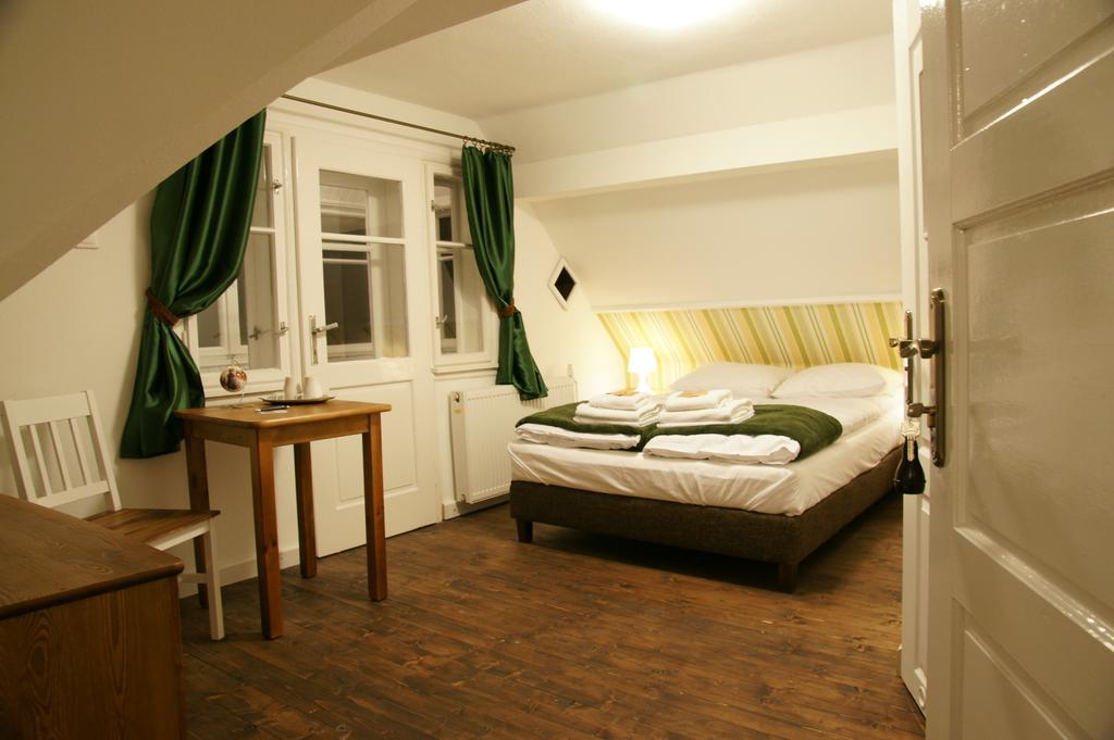 Willa Zwolakowka Bed & Breakfast Istebna Room photo